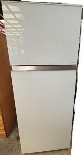 東芝。貝殼白。變頻一級省電。409L。雙門冰箱
