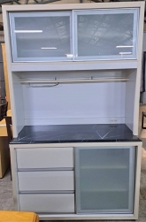 典雅白．大理石面．四尺餐櫃